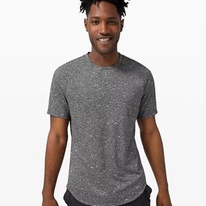 Lululemon men’s Fresh Form Short Sleeve M Black/White